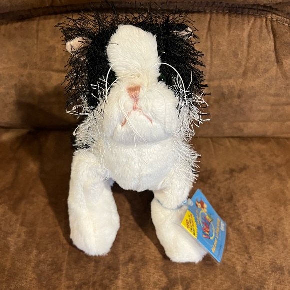 Ganz Webkinz Black & White Cat Kitten Sealed Unused Code Tag HM016 NEW - Picture 1 of 3